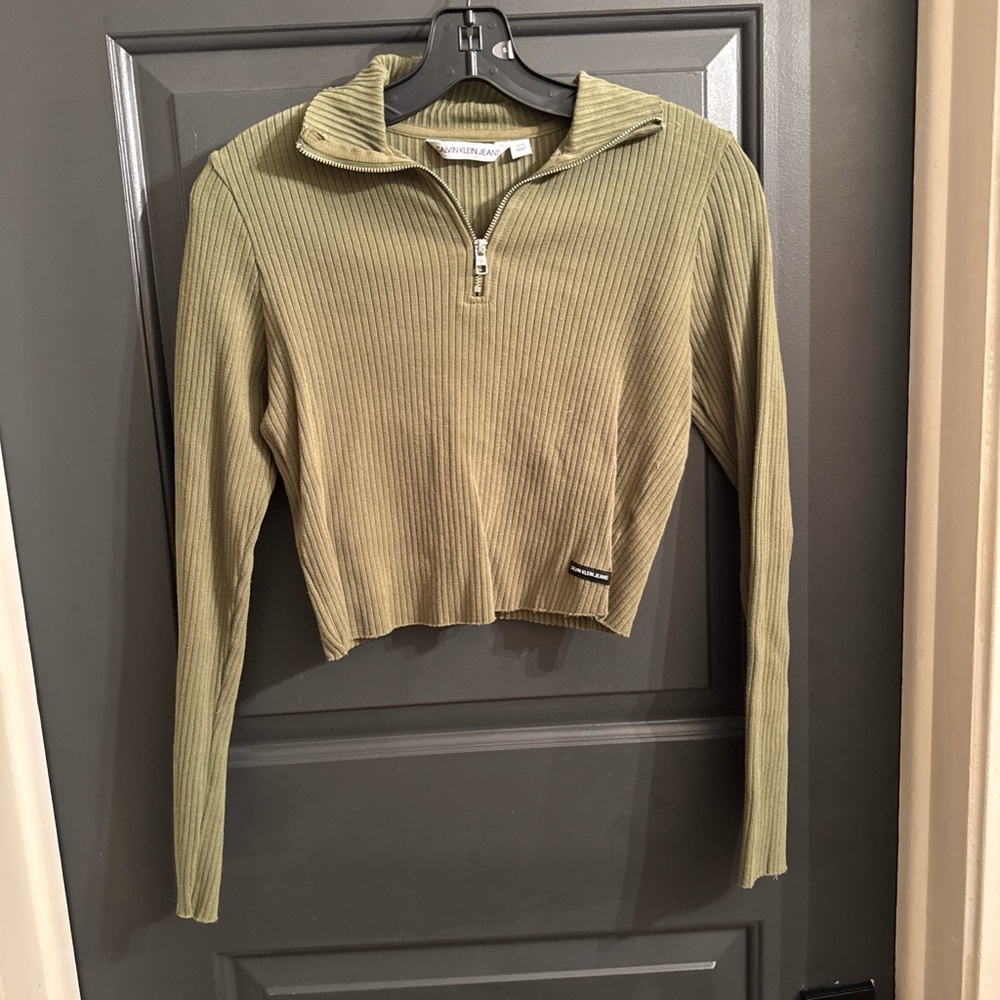 Calvin Klein long sleeve crop